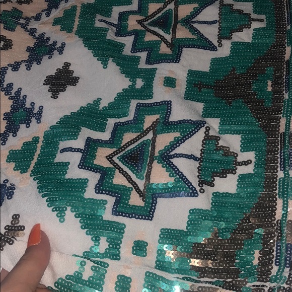 Beautiful detailed mini skirt - Picture 2 of 2